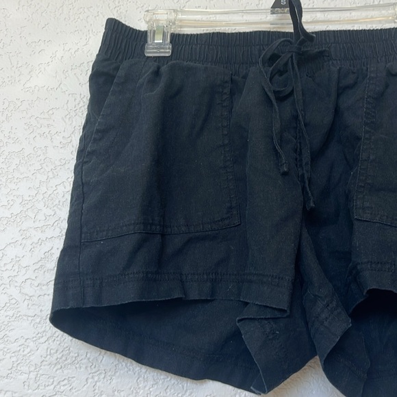 Isabel Maternity by Ingrid and Isabel Shorts Linen Black size Medium - Picture 5 of 10